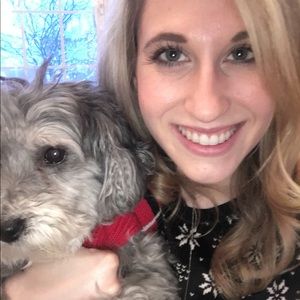 Meet your Posher, Laura